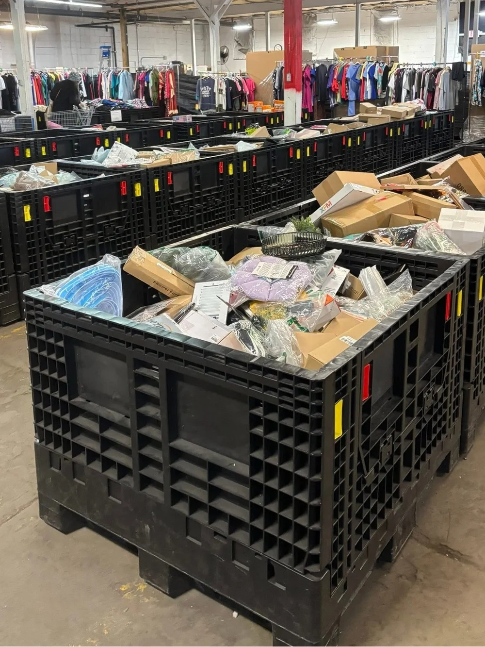 180 Large box Amazon Walmart TJ max marshal Target return LIQUIDATION MYSTERY - Picture 6 of 14